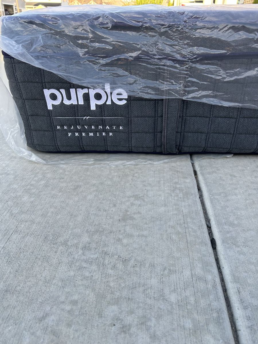 Like New, Purple Rejuvenate, Queen Size Mattress