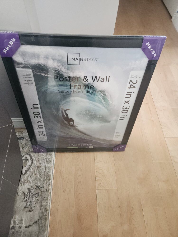 picture  frame 24 ×30 black.