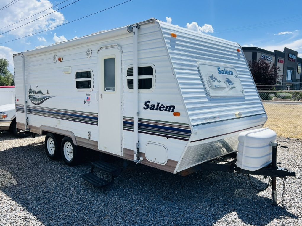 ️ 2005 Forest River Salem T22 Travel Trailer