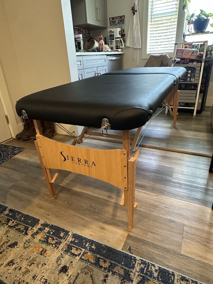 SIERRA COMFORT Portable Massage/lash/tattoo table
