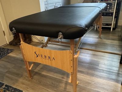 SIERRA COMFORT Portable Massage/lash/tattoo table