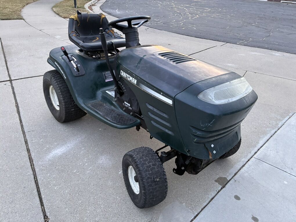 Craftsman Riding Lawnmower (deck Included)