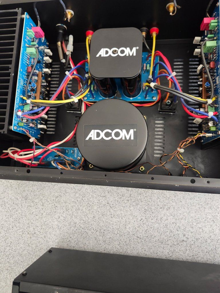 Adcom GFA-545 ll