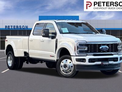 2026 Ford F-450 Super Duty Platinum