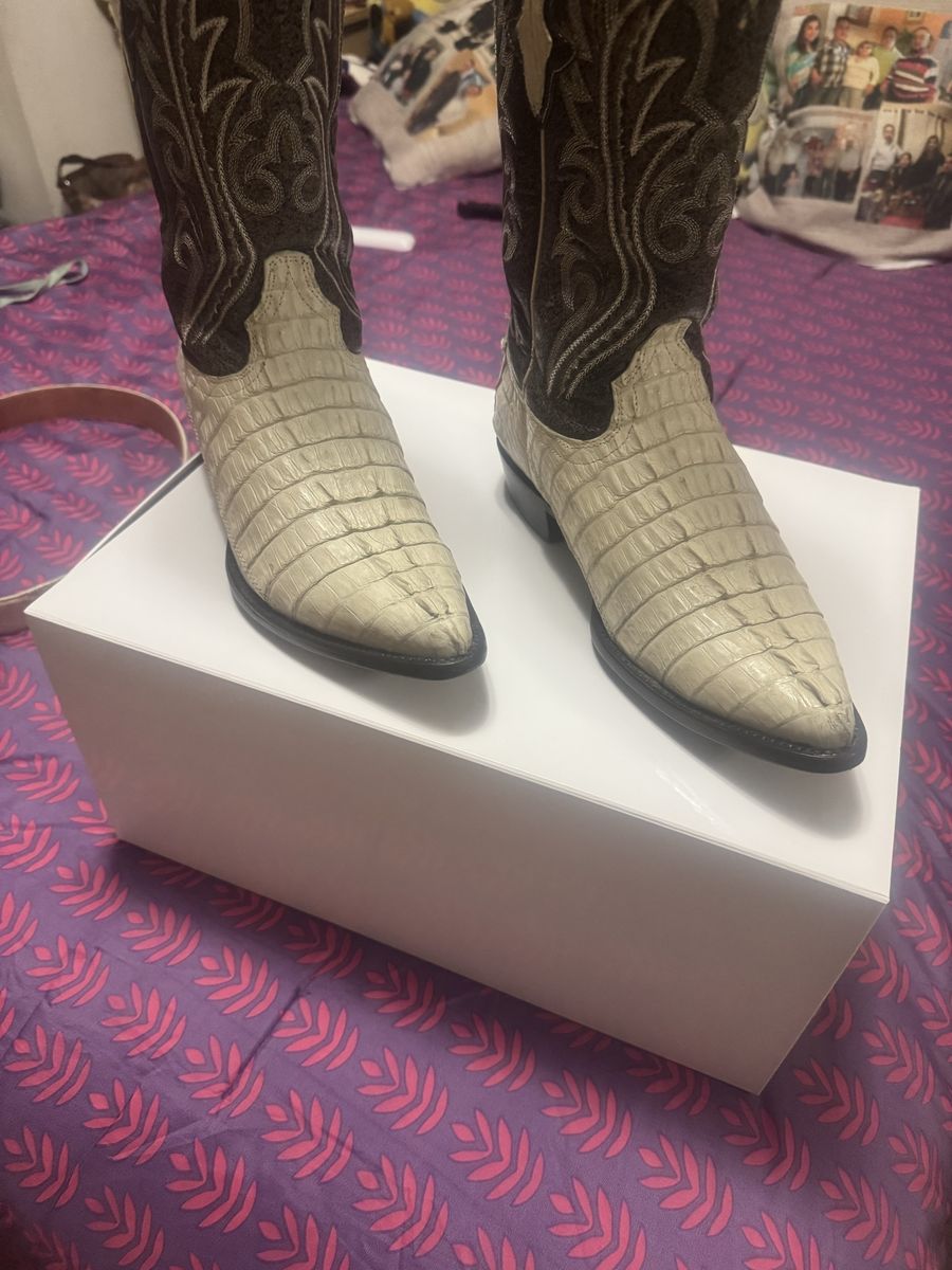AGUILA REAL Men's Size 9.5 Off-White GENUINE Alligator Western Boots & Belt Set and CORLEONI GENUINE ALLIGATOR TAIL HALF BOOT.