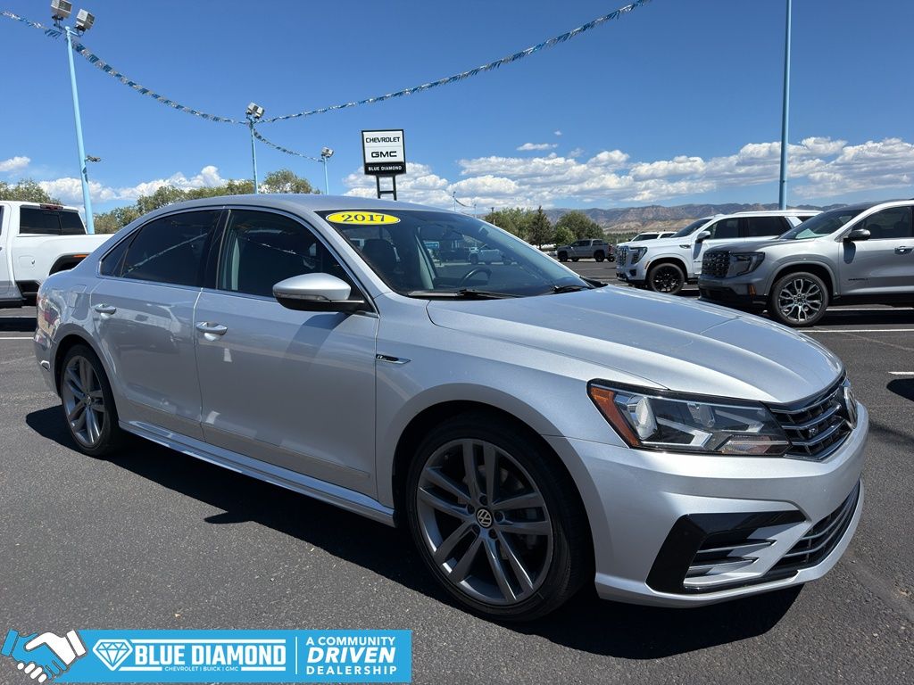 2017 Volkswagen Passat 1.8T R-Line
