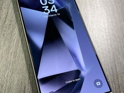 Samsung Galaxy S24 256GB Violet – Unlocked – $560 Deal