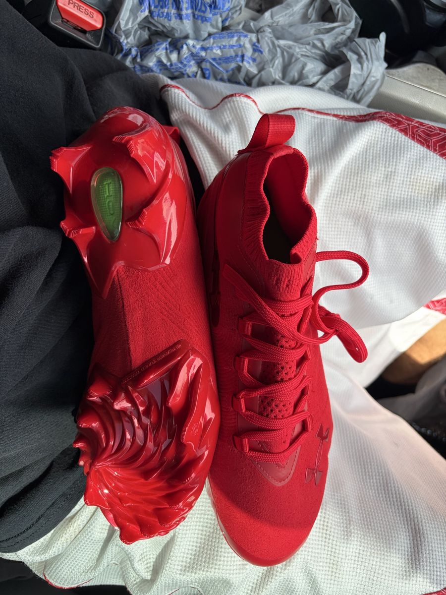 Under Armour Red Football Cleats (UA Spotlight Pro Suede Red) Size 7.5
