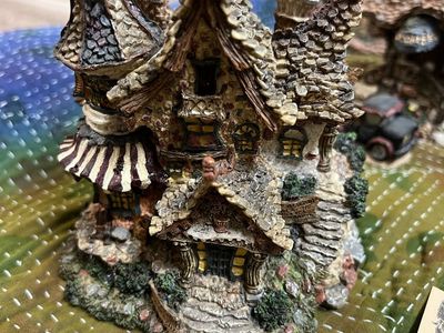Vintage Boyd’s Bear Village Trumble’s Mansion