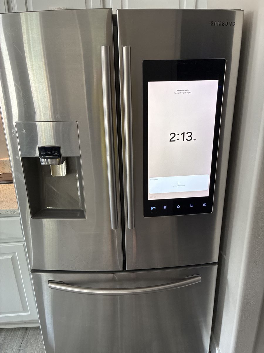 Samsung Family Hub Smart Refrigerator - French Door, Stainless Steel with External Ice/Water Dispenser