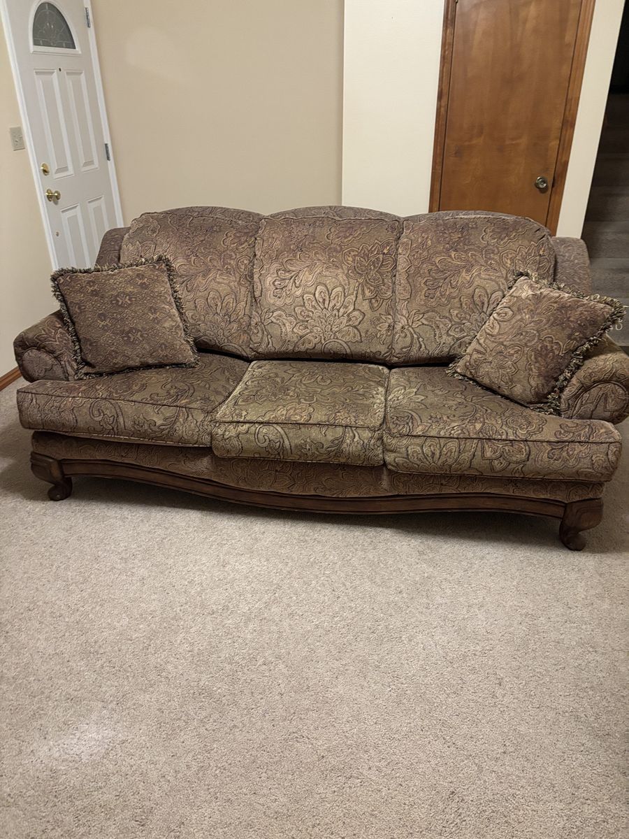 3-piece Brown Paisley Living Room Set (Sofa, Loveseat, Chair). Ornate Wood Trim, excellent condition.