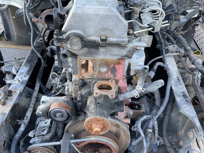 2006 Hino J08E (7.7L diesel) Part Out