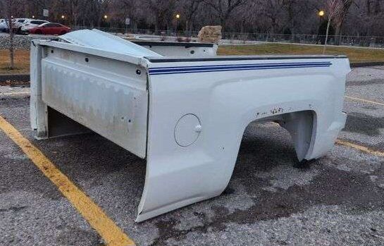 2014 -2018 Chevy Gmc Bed 6'6" Tailgate,Hitch,parts