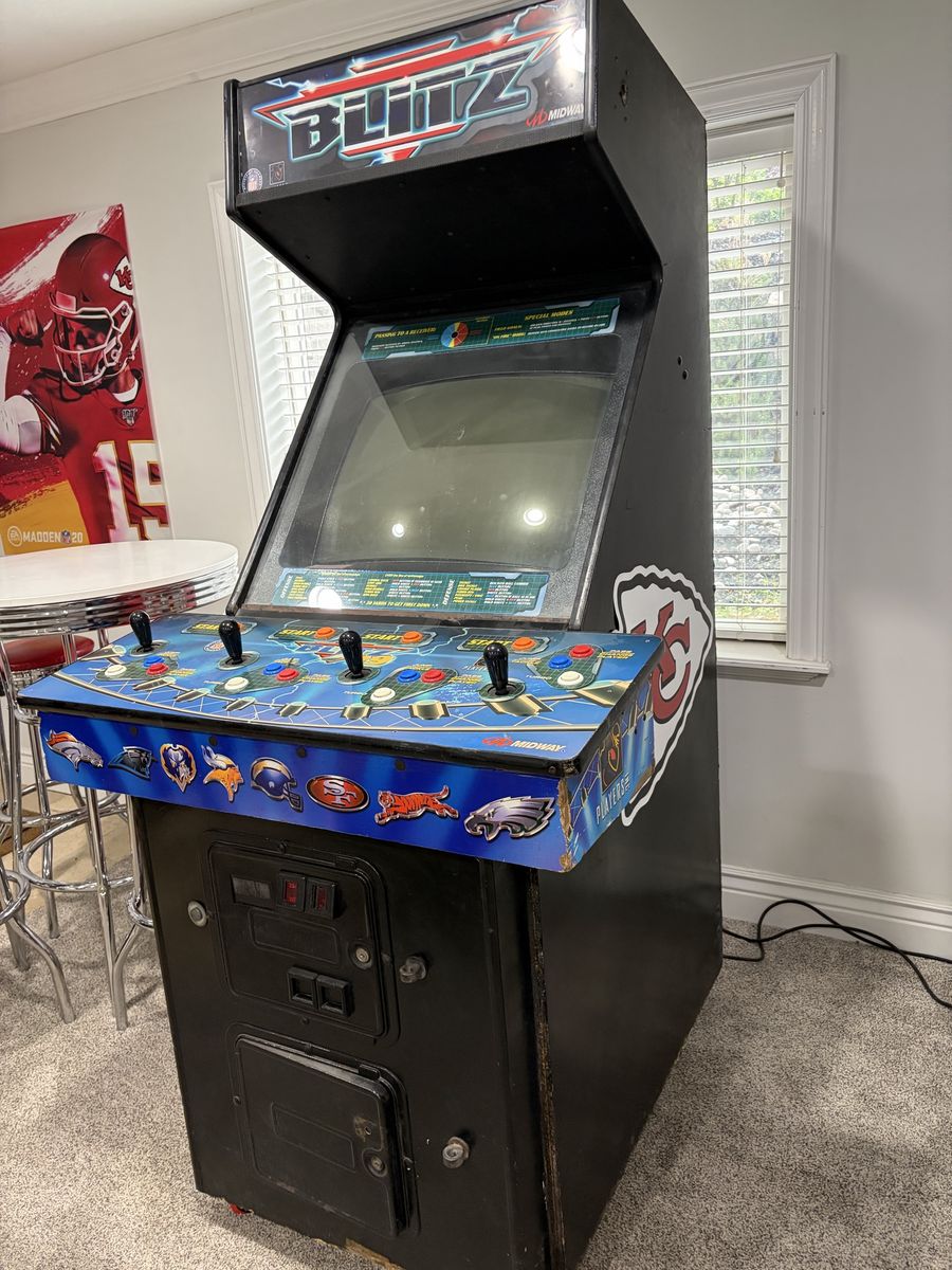 NFL Blitz arcade machine