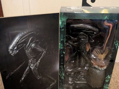 Alien "Big Chap" Ultimate Edition Action Figure - New in Box Neca