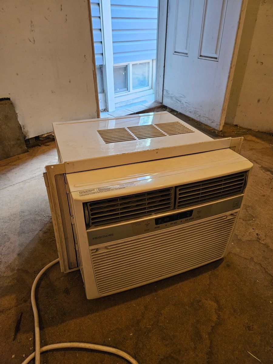 Window unit AC