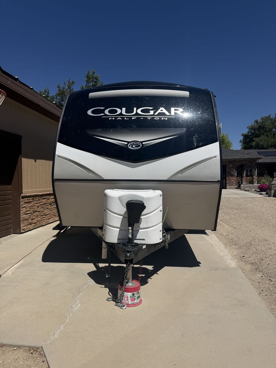 2021 Cougar 22MLS WE with solar