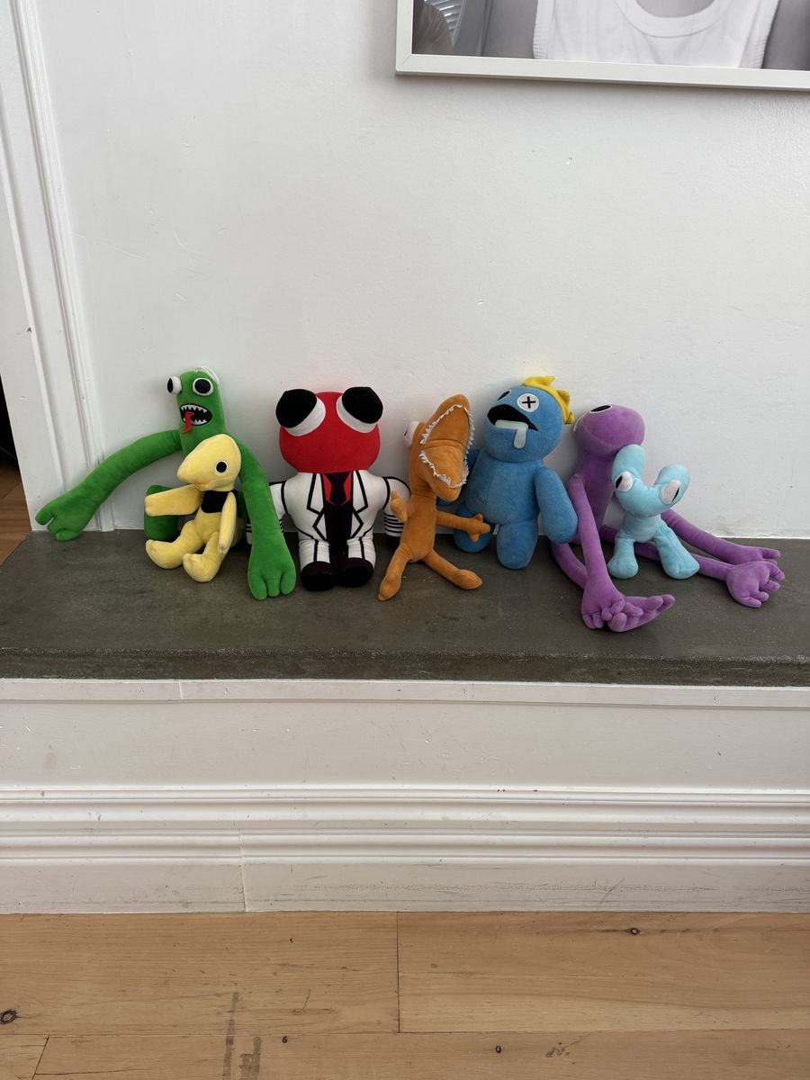 Rainbow Friends Plush Toys Lot of 7 - Blue, Green, Red, Purple, Orange, Yellow & Cyan Plushies