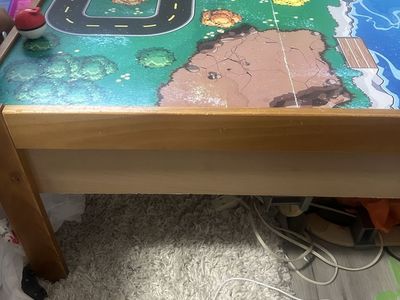 Kids play table