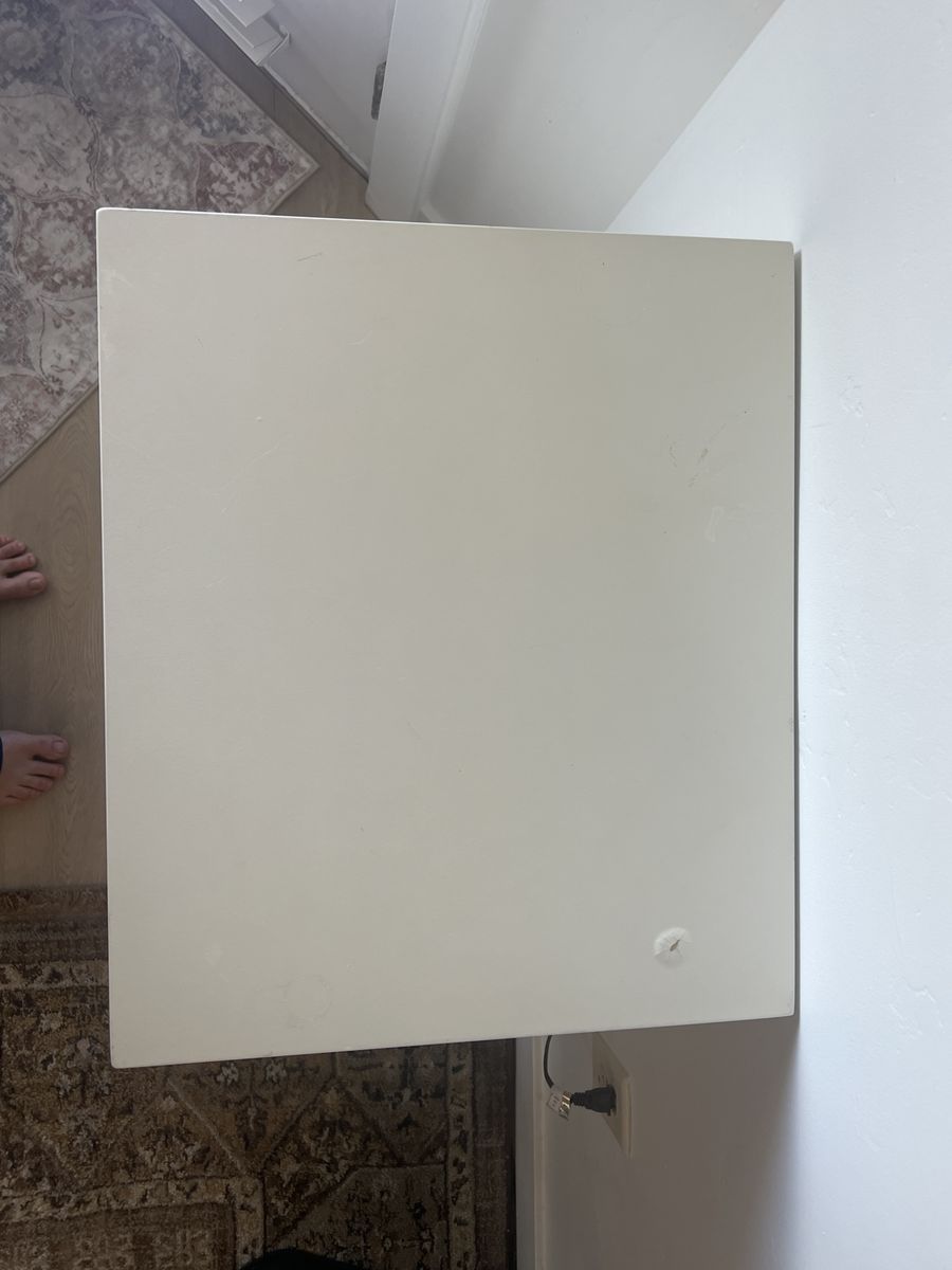 Main image 3