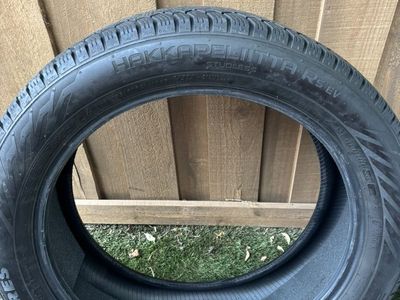 HakkapeliItta 255/50/R21 Snow Tires - Set Of 4