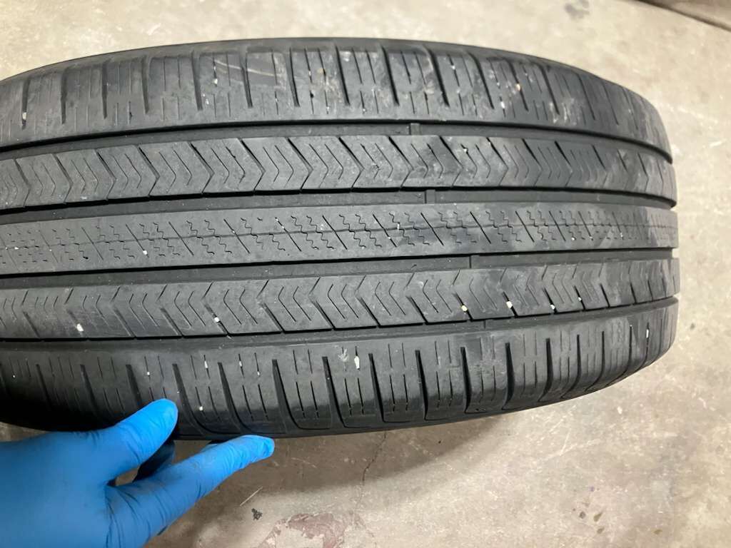 225/60R17  Vredestein HiTrac Tire – 225/60R17 99H M+S