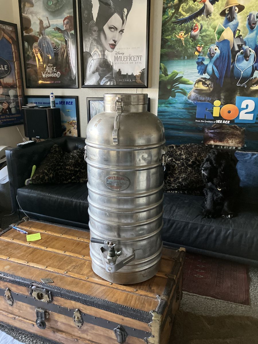 AerVoid Model 784 10-Gallon Thermal Liquid Carrier - Vintage Vacuum Can Co. Drink Dispenser