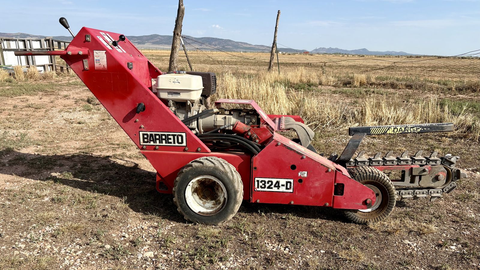 Barreto 1324-D Walk-Behind Hydraulic Trencher