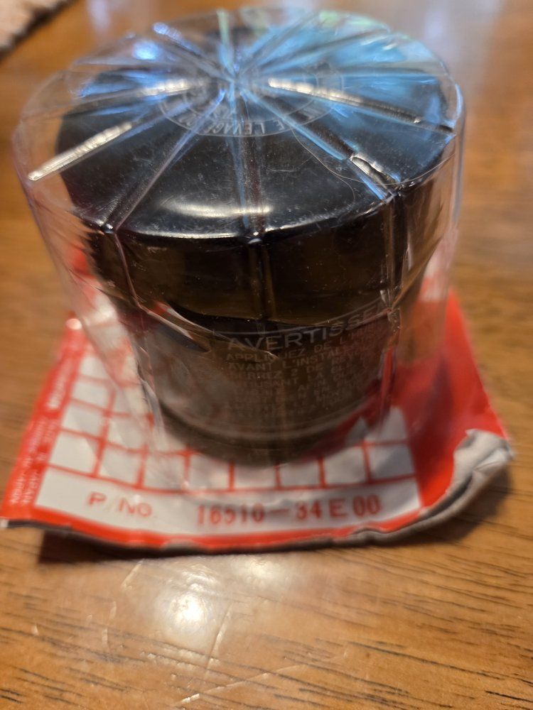 Suzuki Oil Filters (OEM)- p/n 16510-34E00 Lot of 10