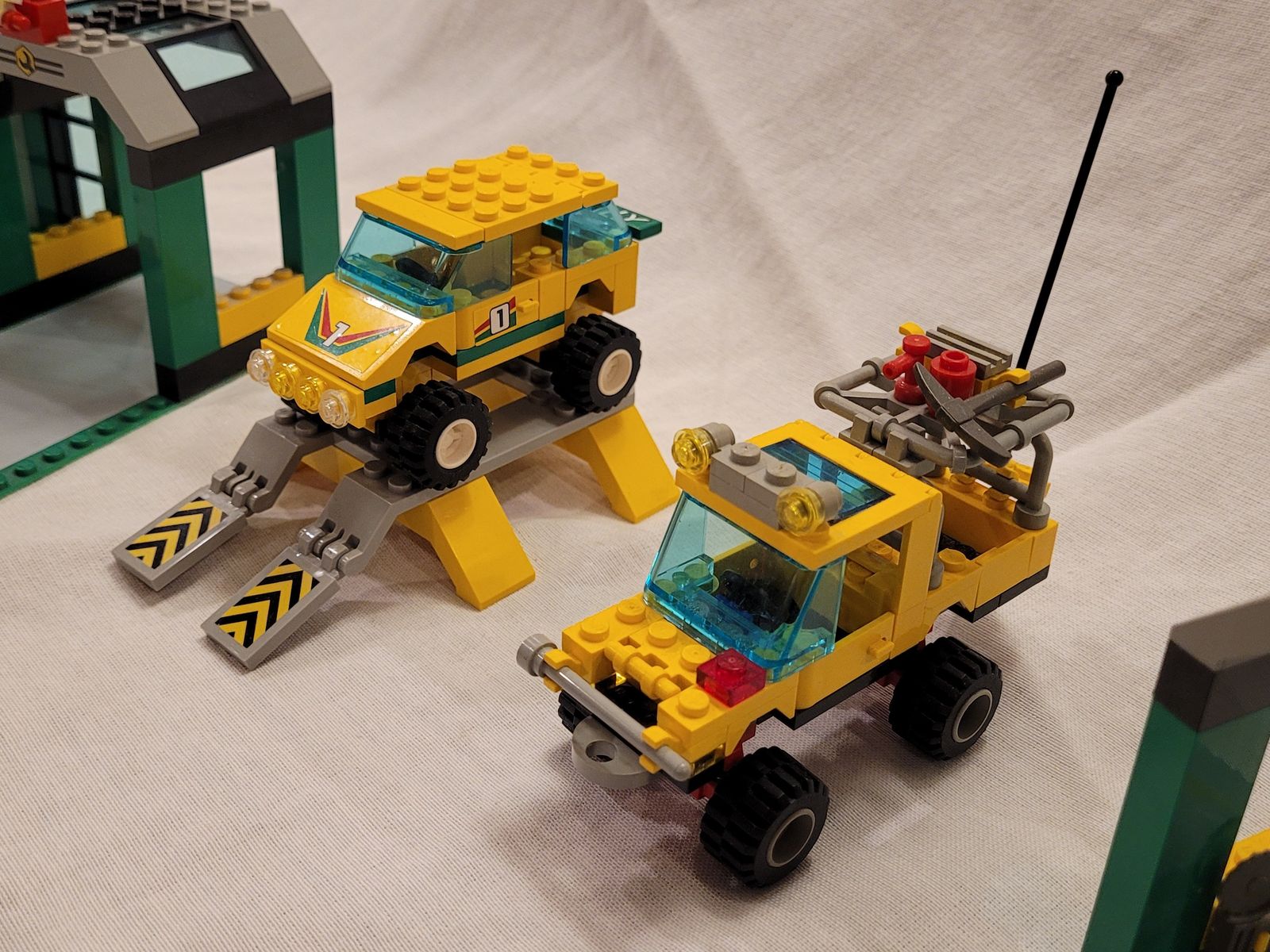 Main image 4