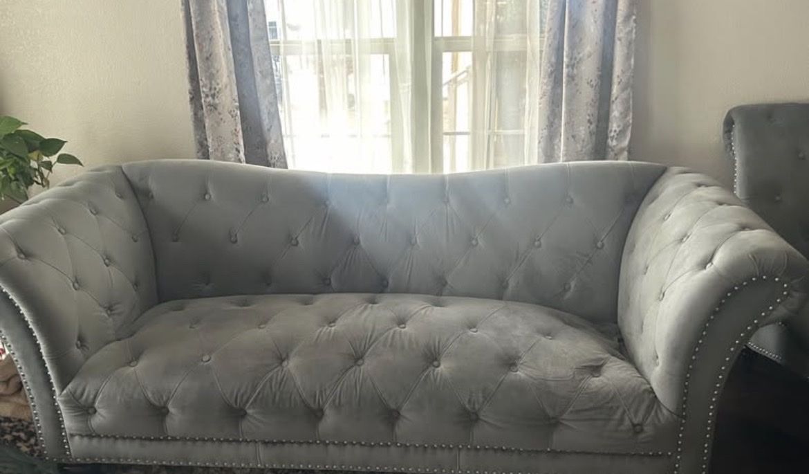 Gray Tufted Velvet Sofa and Chaise Lounge