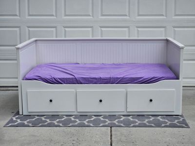 IKEA HEMNES Daybed with 3 Drawers + 2 Mattresses