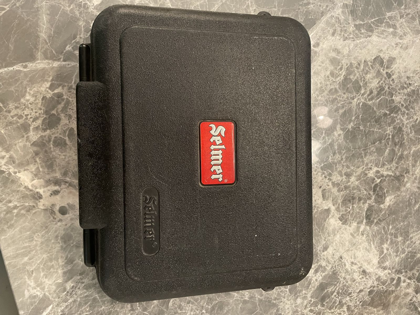 Main image 10
