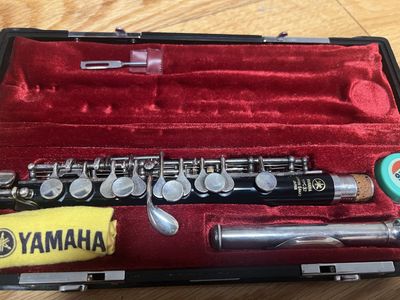 Yamaha YPC-32 Piccolo with Case - Excellent Condition!