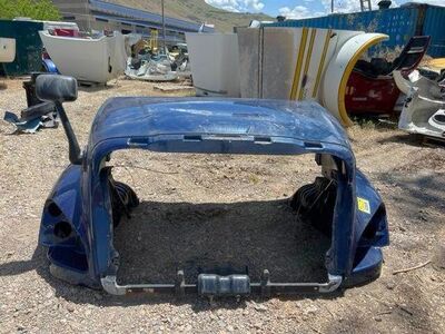 Freightliner Cascadia 125 Hood Shell, Part # A17-15340-015 / A17-15340-014