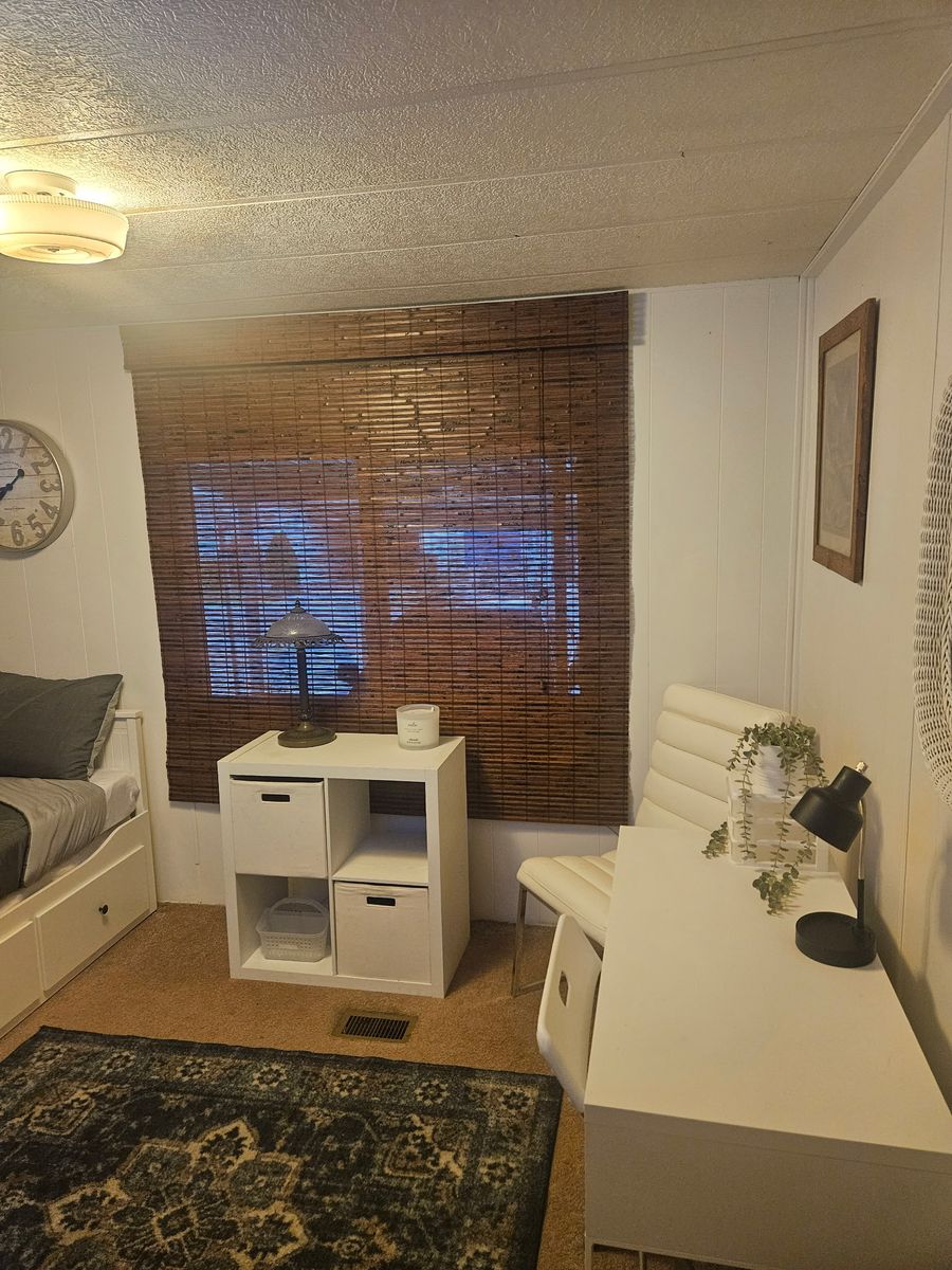 Main image 3