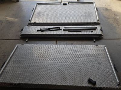 DiamondBack ATV Truck Bed Cover for Ford F-250/F-350/F-450 2008-2016, 6'9" Bed, Aluminum