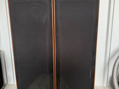 Technics Vintage Floor Standing Speakers Pair Wood Grain Cabinets