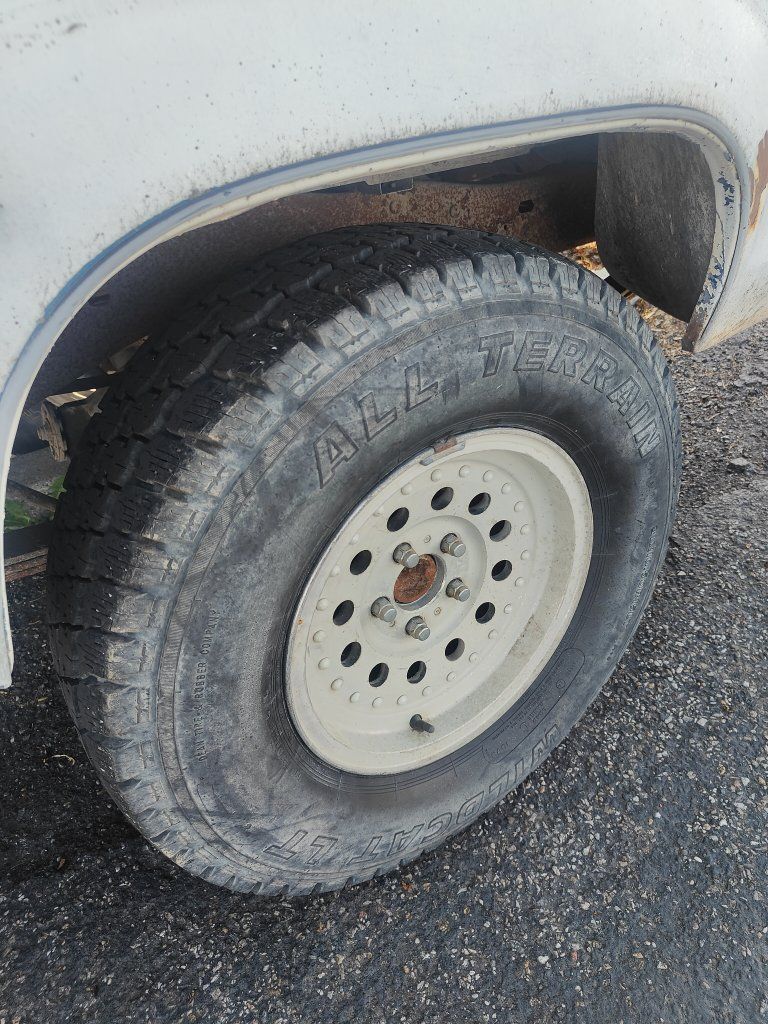 Main image 4