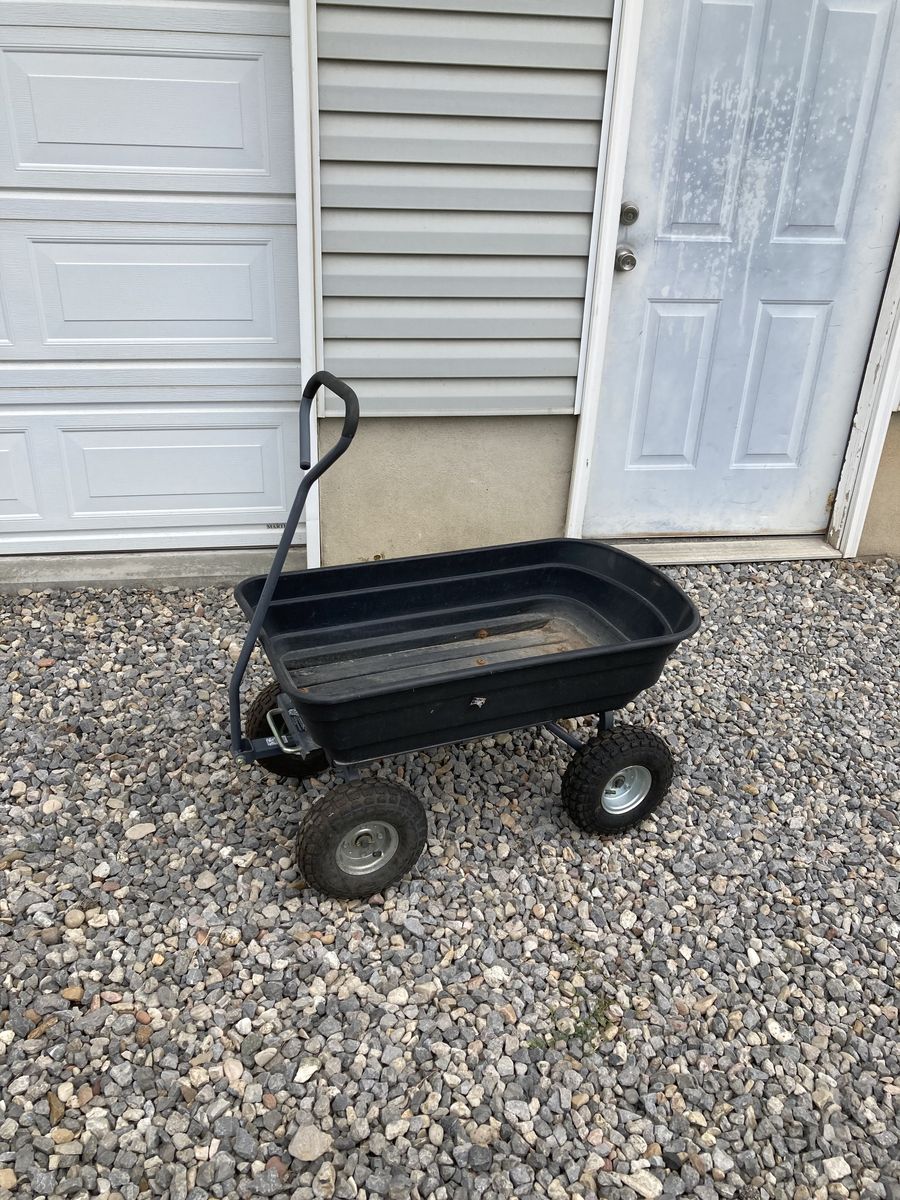 Dump bed garden wagon 