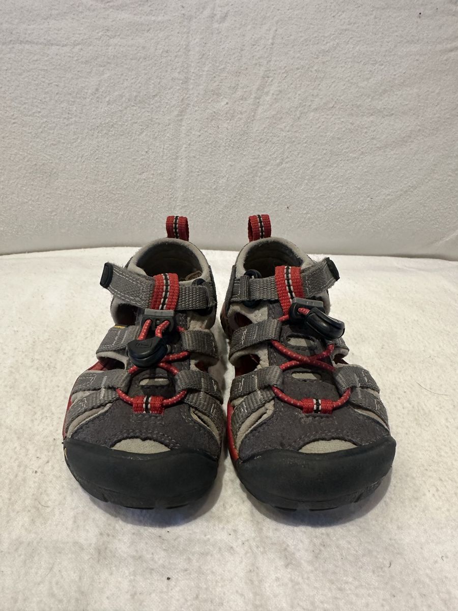 Keen toddler size 8 gray/red trim WP hiking sandals