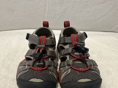 Keen toddler size 8 gray/red trim WP hiking sandals