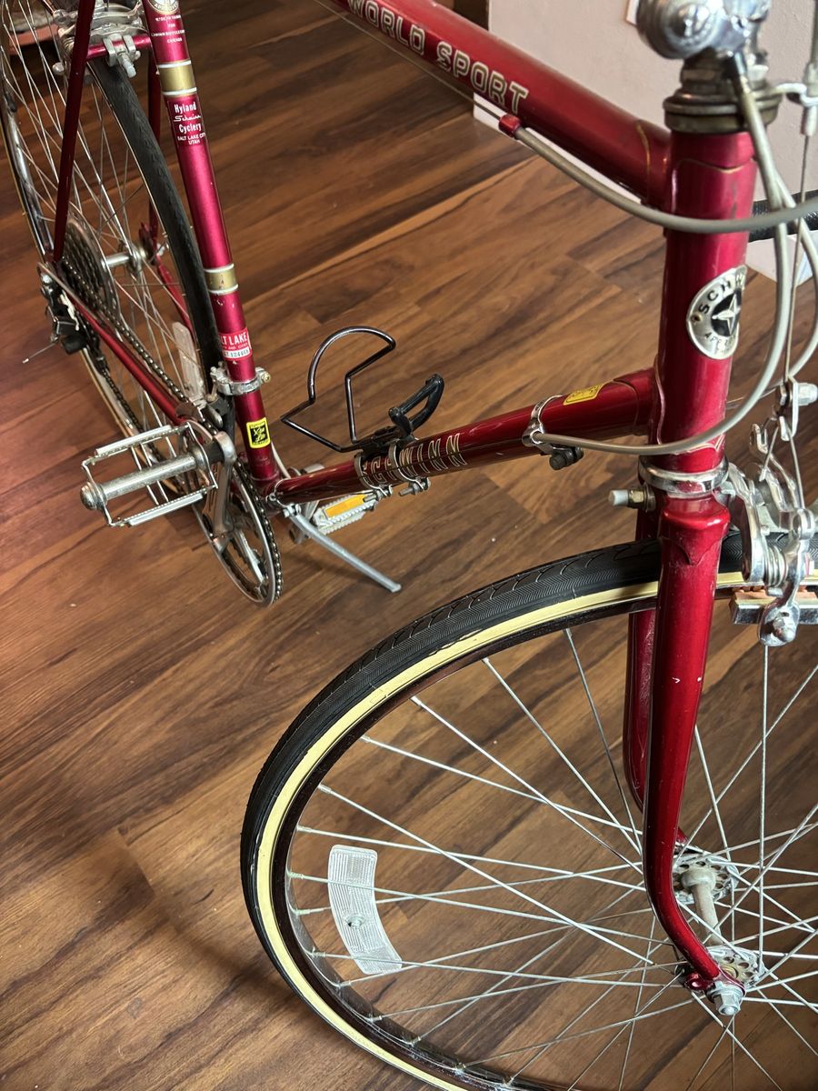 Schwinn World Sport Vintage Road Bike - Red, Excellent Condition, Ready to Ride
