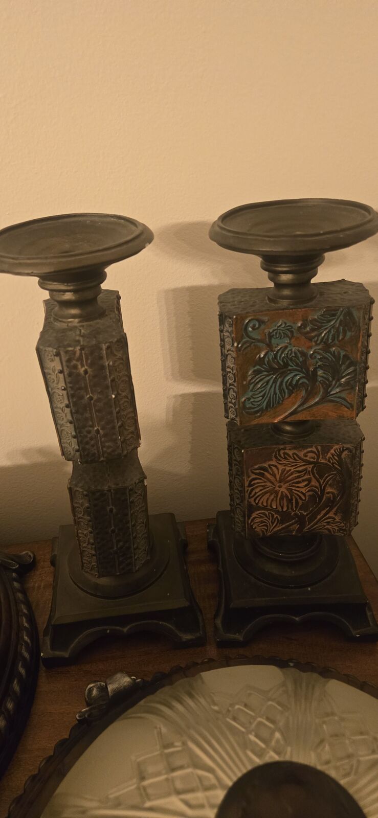 2 candle holders