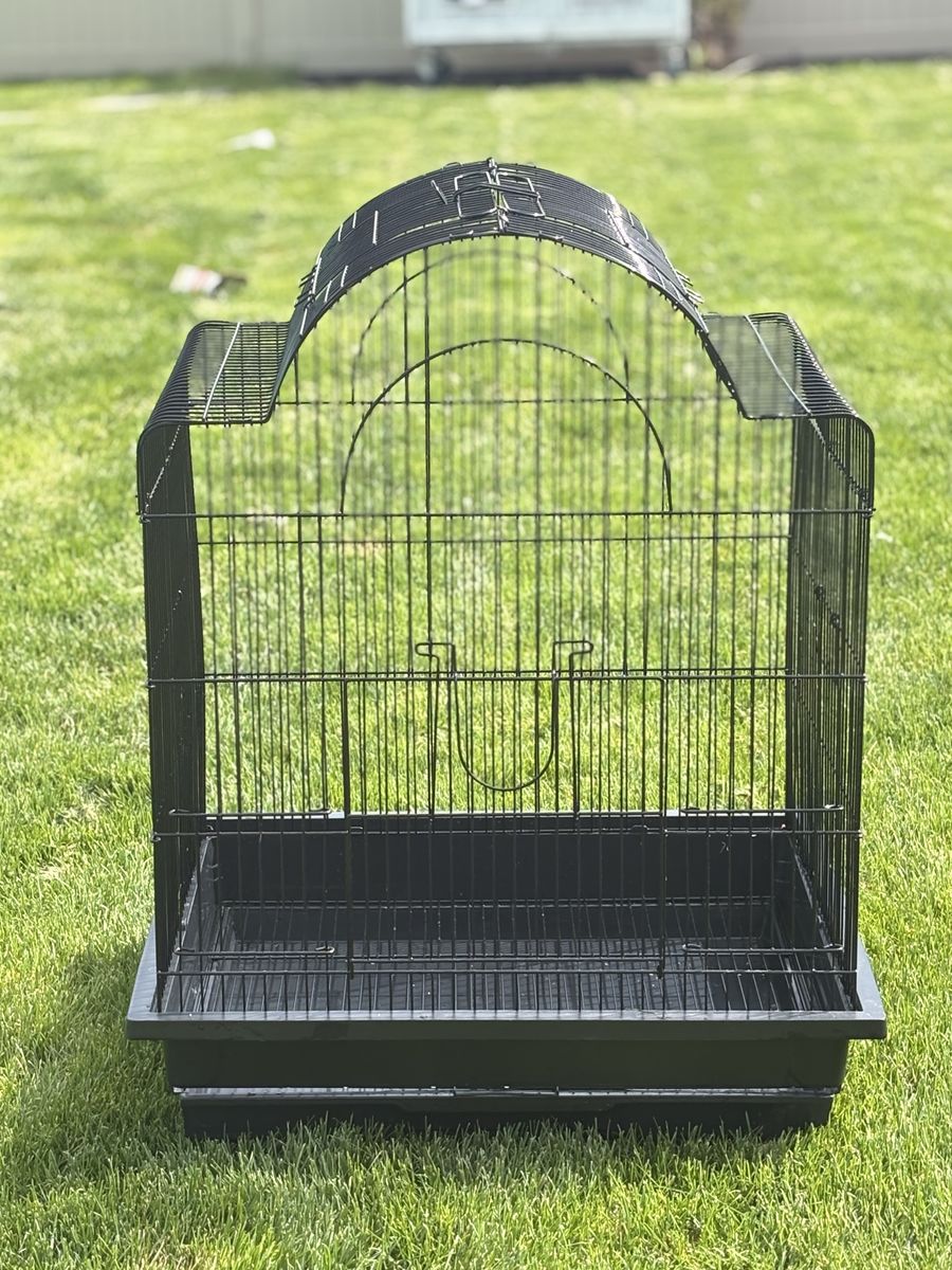 Medium sized bird cage