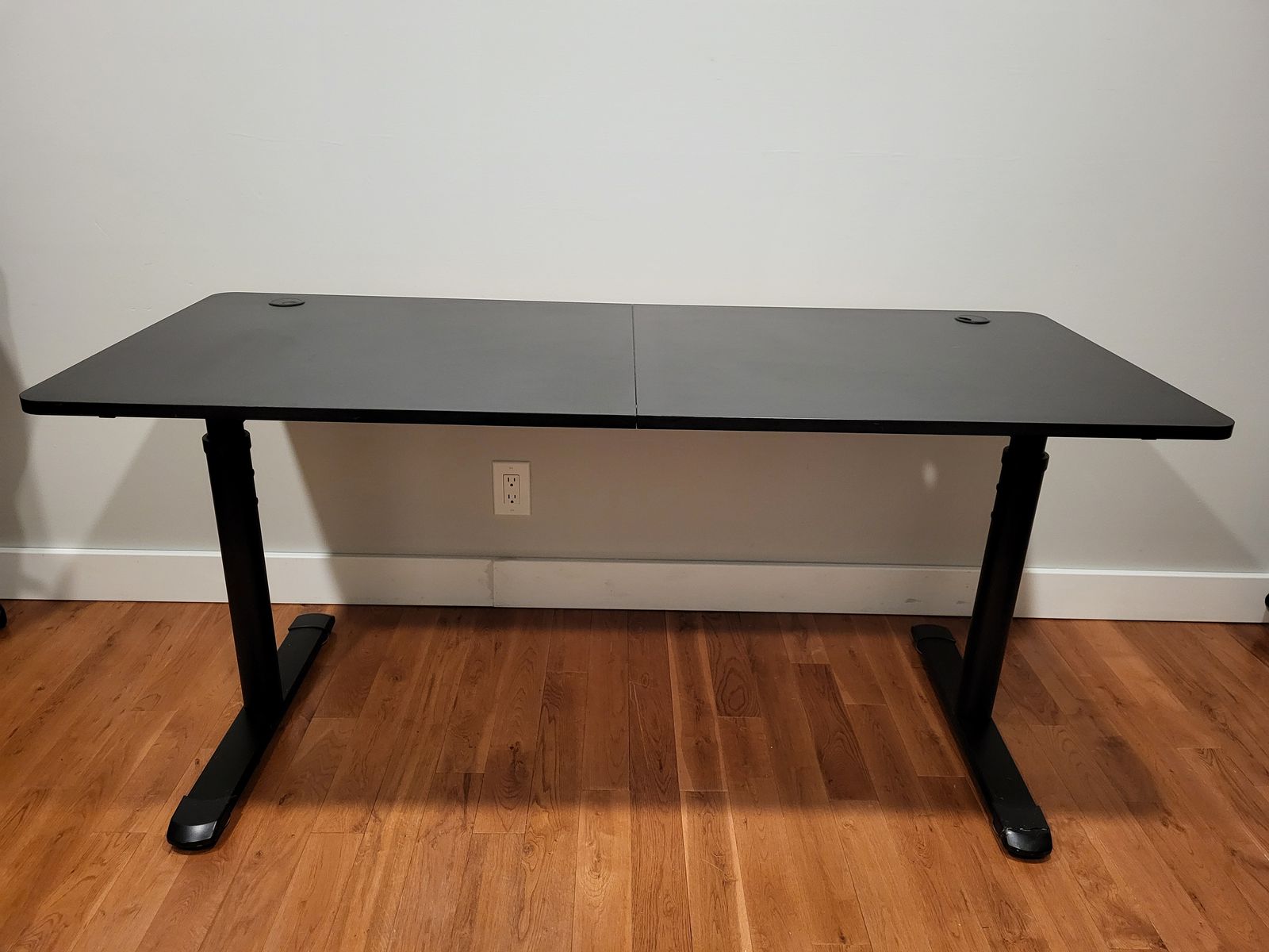 60 Inch Large Manual Height Adjustable Black Gaming Computer Desk, Standing Table Sturdy Executive Workstation