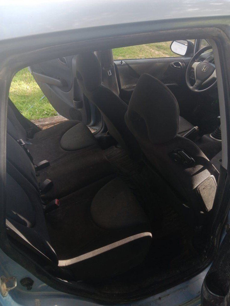 Main image 6