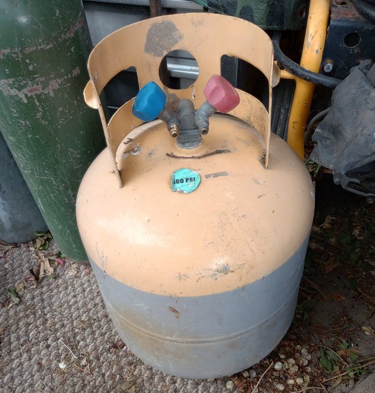 refrigerant recovery tank