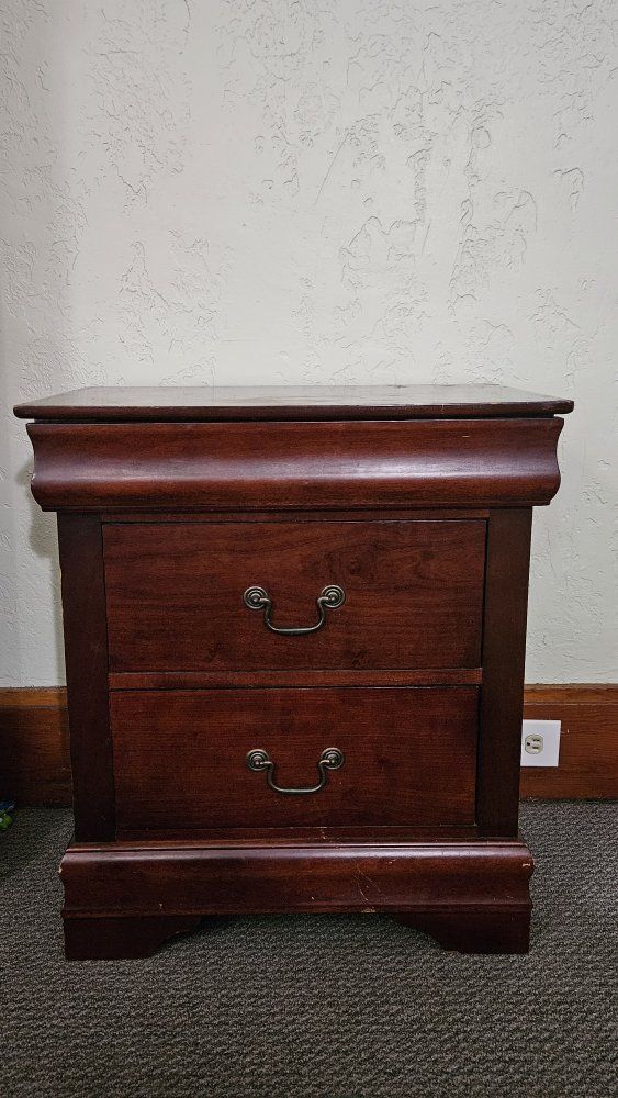 Classic Brown Wood 2-Drawer Nightstand End Table with Felt-Lined Top Drawer