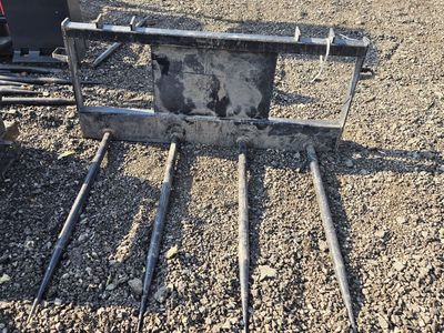 NEW Giyi 4 - Spear (Quad) Bale / Hay Spears (Skid Steer)